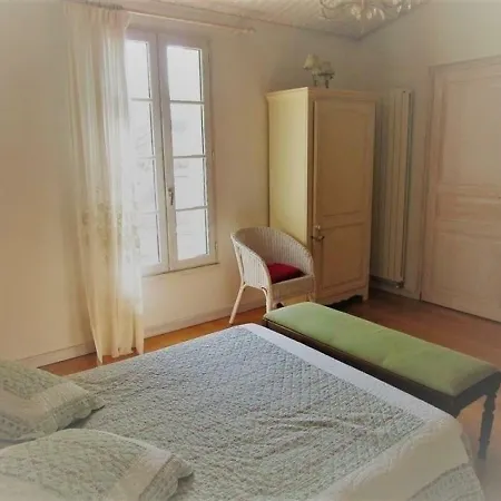 House Grande Maison Type 6 Centre Ville 펜션 *