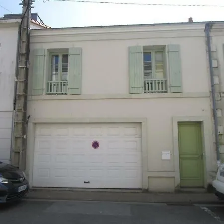 House Grande Maison Type 6 Centre Ville 펜션